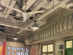 -红九格老火锅(三峡广场店)