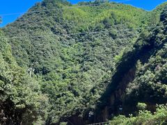 -安吉龙王山峡谷漂流