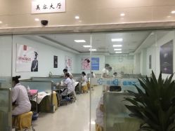 -痘博士广州·全国连锁祛痘机构