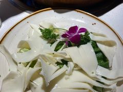 -墨居上隐·院子里火锅(峨眉店)