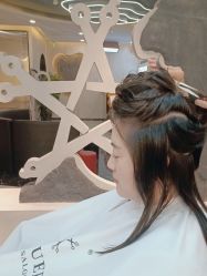 -TOP HAIR SALON