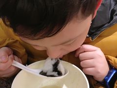 黑芝麻汤团-七宝老街汤团(上海世纪汇广场店)