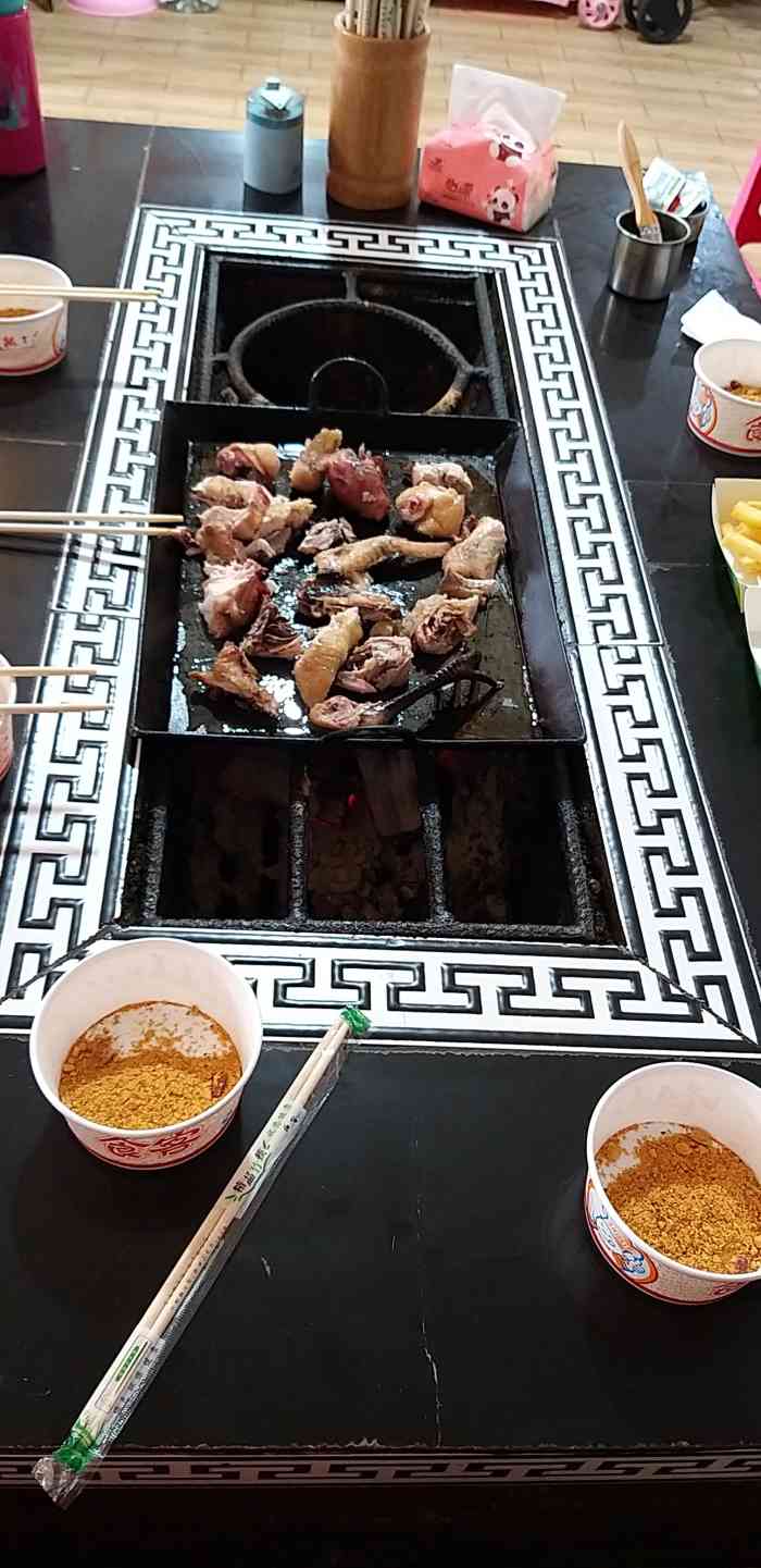 摩梭人家火塘烧烤