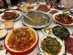 -乡土黄·鲜牛肉火锅·小龙虾(兴业街店)