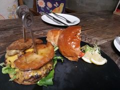 -HIGH FIVE哈福手工汉堡(桂林路店)