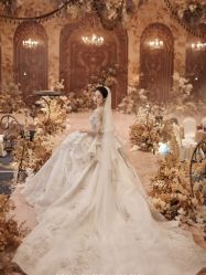 -伯瓷皇后婚纱艺术空间