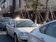 -蓝山咖啡馆(白马湖店)