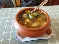 招牌汽锅鸡-小厨子私房菜·云南美食店