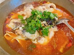 特色石锅鱼-辣出味岳阳特色烧烤·龙虾大排档(砂子塘总店)