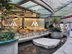 -M Stand(上海人民广场来福士店)