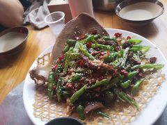 乡村巴骨肉-郑件洋芋饭庄
