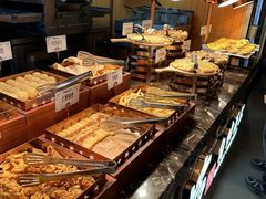-黑金·寻焰自助百汇·烤肉·火锅(中街店)