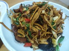 -东北小二东北菜(大车家巷店)