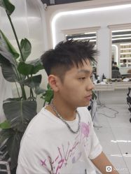 -尤司男士国潮理发馆