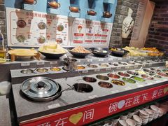 自助调料区-东道煮牛肉火锅(东盛大街店)