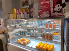 面包甜点陈列柜-奈雪的茶(湖滨银泰in77C区PRO店)