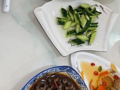 蒜末黄瓜-七的湖·晚芳亭·阳澄湖农家菜·大闸蟹(莲花岛店)