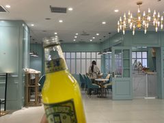 -安格丽娜·狗咖·猫咖羊驼咖(春熙路百盛商场店)