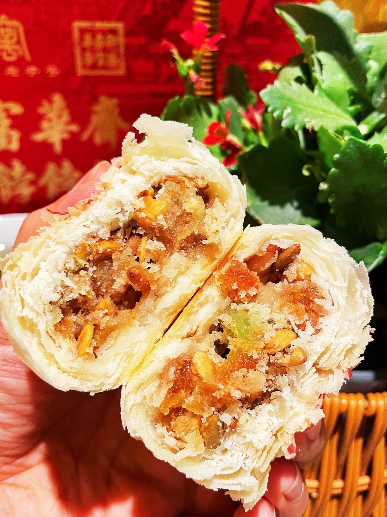 吃饽饽当然是来护国寺富华斋饽饽铺啊!