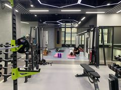 -跃动游泳健身俱乐部(新华传媒店)