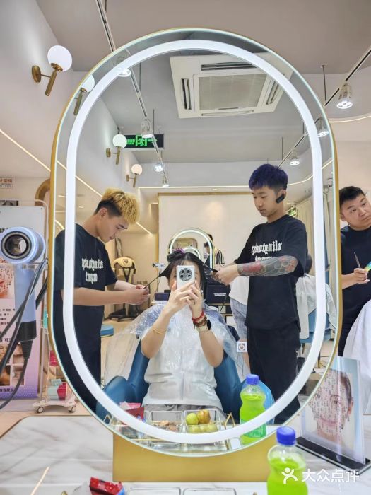 审美护肤造型(公益西桥店)图片