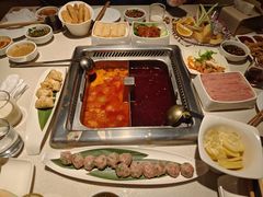 -海底捞火锅鲜切牛肉主题店(长寿路店)