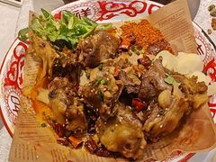 -有红鸡毛店·川菜(建设路店)