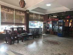 -怡园酒家(陈政路店)