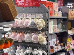 -潮品挚尚(五角场苏宁易购店)