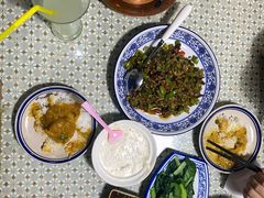 -蜗牛小馆醉乡民谣云南菜(惠新西里店)