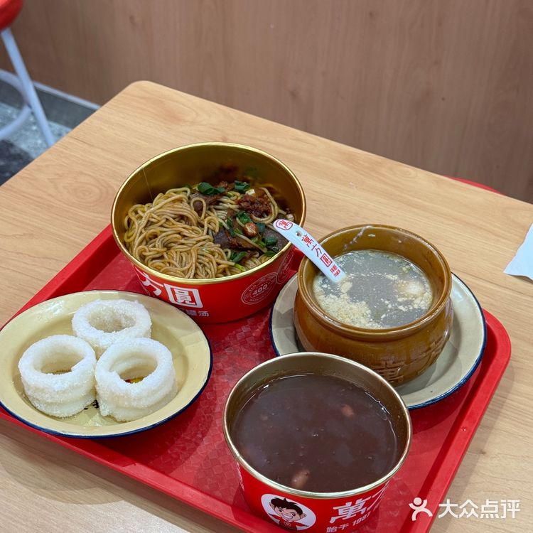 南昌！！来滕王阁必打卡的拌粉瓦罐汤！！