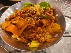 鱿鱼炒五花肉-富乐满韩国正宗炸鸡韩国料理(虹泉路店)