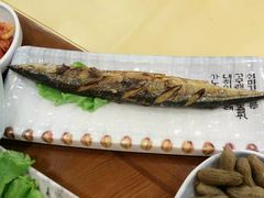 -青瓦餐厅·生鱼片·韩园烤肉(西塔店)