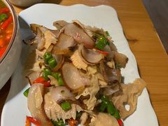 黑笋炒腊肉-自贡盐帮菜·玩辣餐厅(樱花园西街店)
