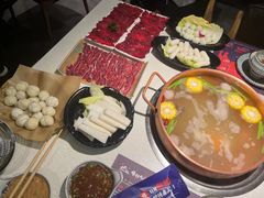 -牛村来人潮汕牛肉火锅(西单店)