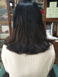 -唐荣护肤造型