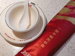 -三人行骨头王火锅(长寿店)