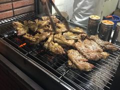 招牌烤猪蹄-美人万三·蚝大人生蚝小馆(昌里路店)