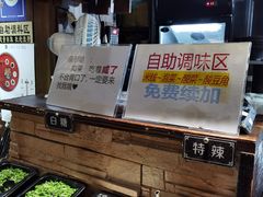 -八月美食小馆(银泰城总店)