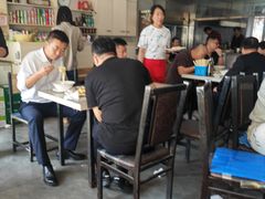 -正宗胖子抻面馆(岭东路店)