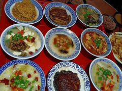 -蓝田九大碗民俗食府(蓝田店)