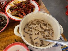 奶茶冰粉-冶建镜子·老南昌大排档·江西虾王(总店)