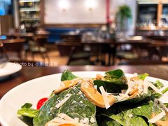 嫩叶菠菜沙拉-Bistro 63 创意融合料理(广粤天地店)