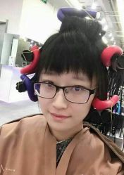 点击看大图 -I+造型烫发染发