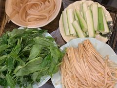 -肖肖酸萝卜鱼火锅(总店)