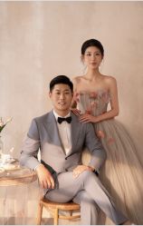 -雪中彩影婚纱摄影·微光艺术中心