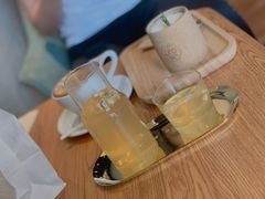 -ZING COFFEE 镜咖啡