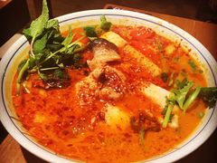 -云海肴·汽锅鸡·云南菜(天山百盛优客店)