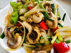 -覃记海鲜美食餐厅