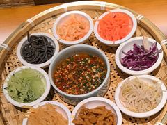 -包整·丝娃娃(一览甲秀楼风景店)